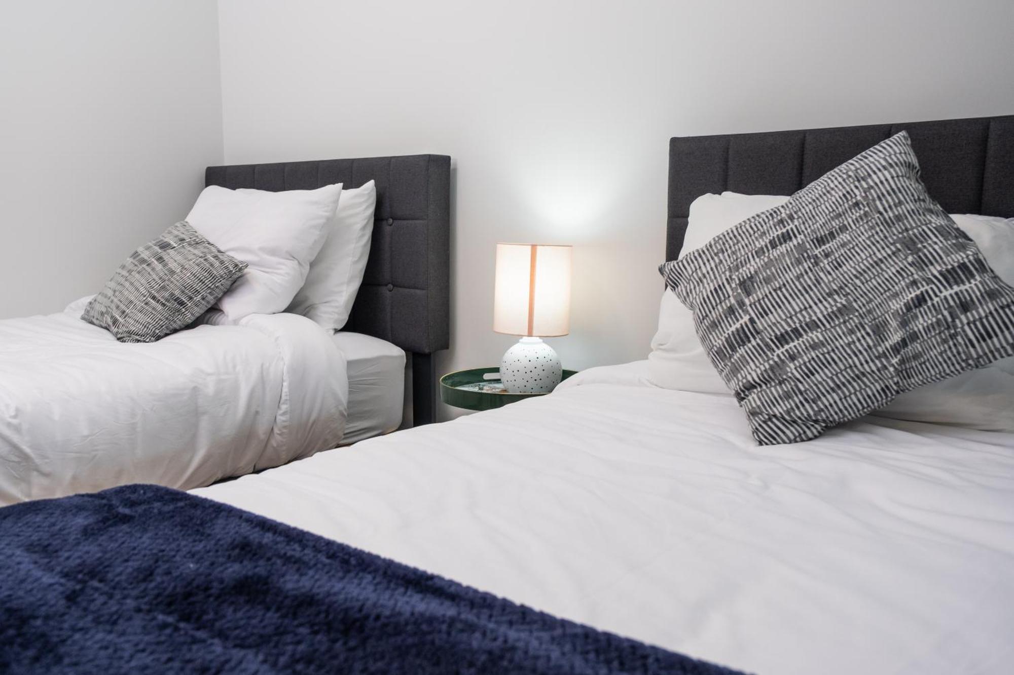Downtown Center Silverstone Tower I And II Long-Term Booking Only Your Second Home In Vancouver Exterior photo